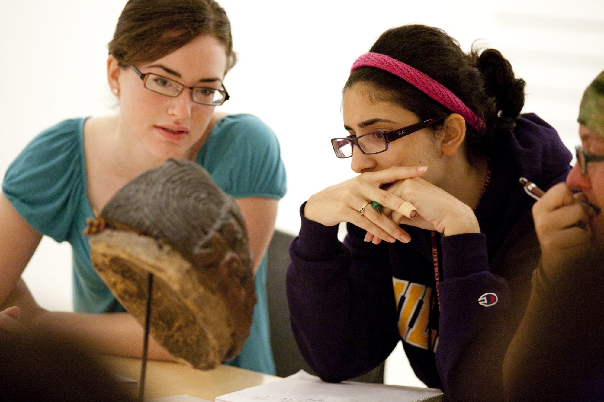 THEA 104 class session in the Rose Study Gallery, fall 2009. Photo by Elizabeth Leitzell. Photo of a class session in the Rose Study Gallery.