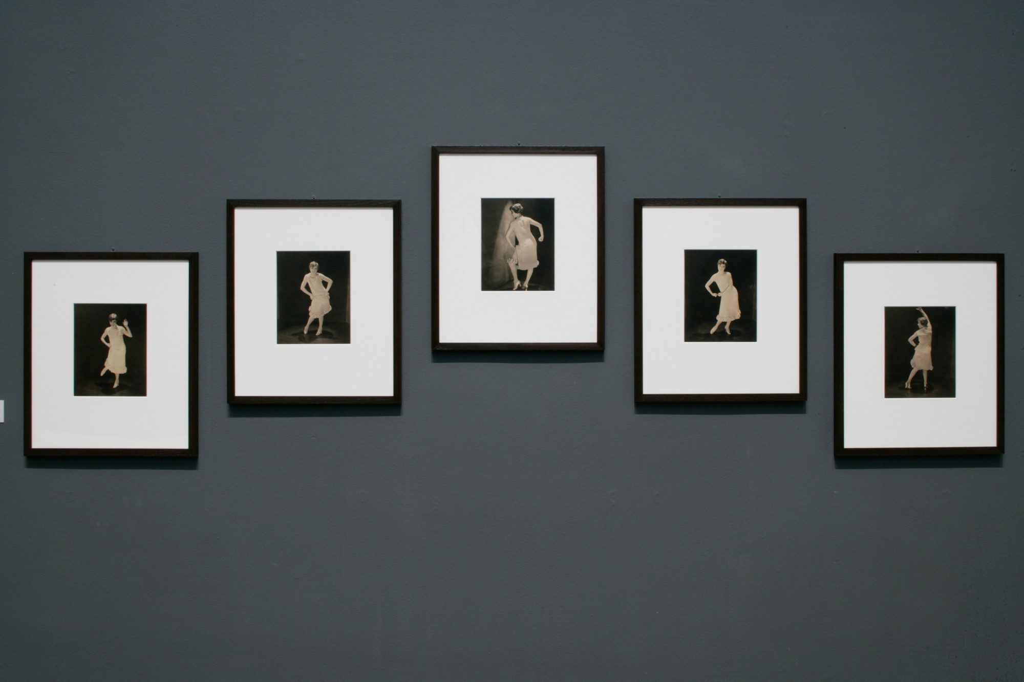 Edward Steichen: In High Fashion the Condé Nast Years, 1923–1937. Installation photo by Arthur Evans.