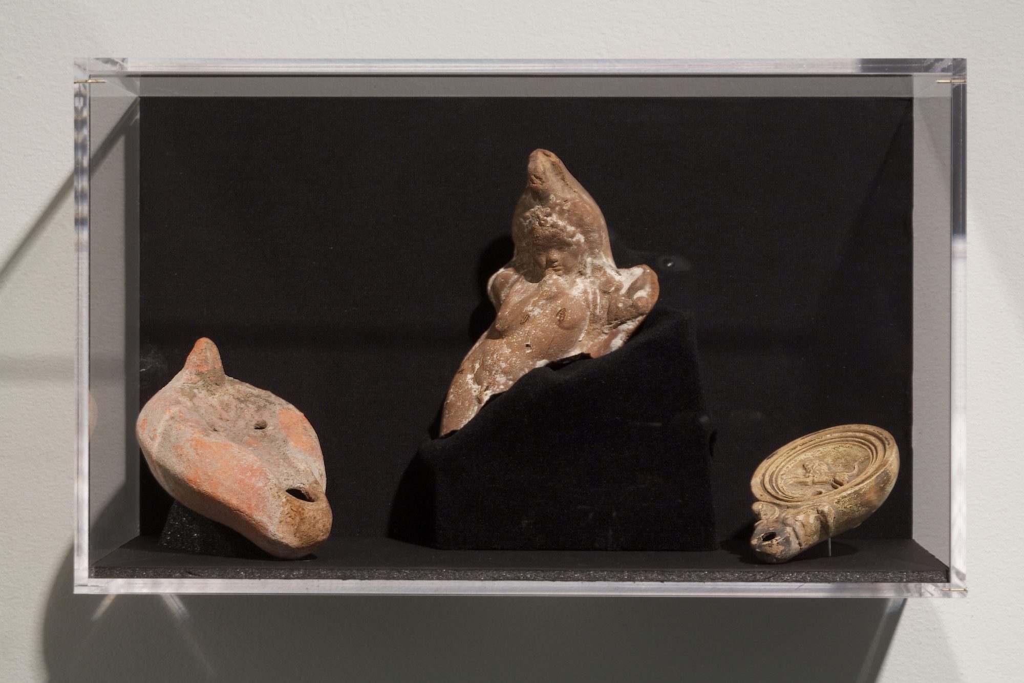 Installation photo by Arthur Evans. RS45438_2014_0208_roman_identity_14-lpr