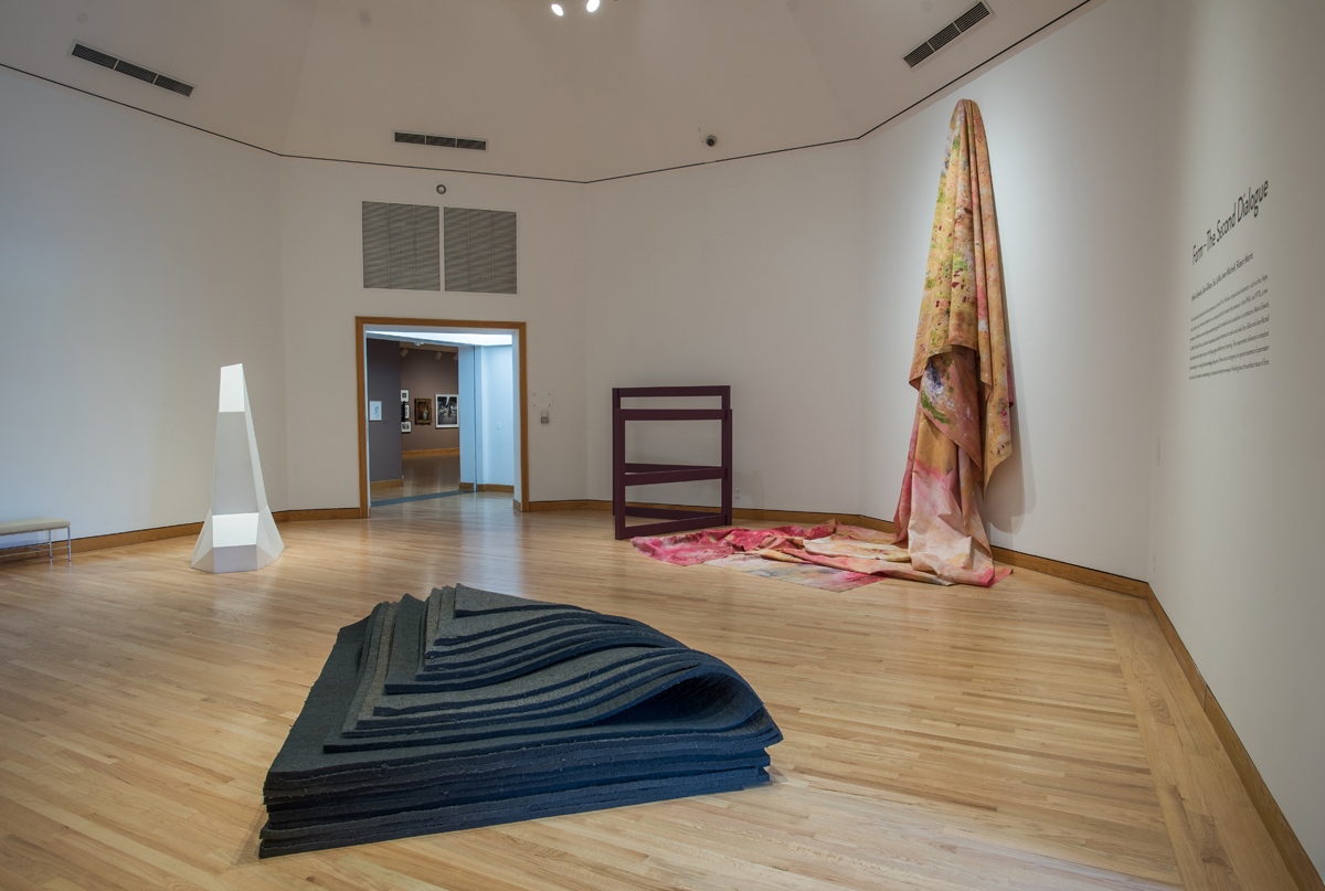 Installation view Sam Gilliam In Dialogue, Form. Photo by Jim Gipe / Pivot Media.