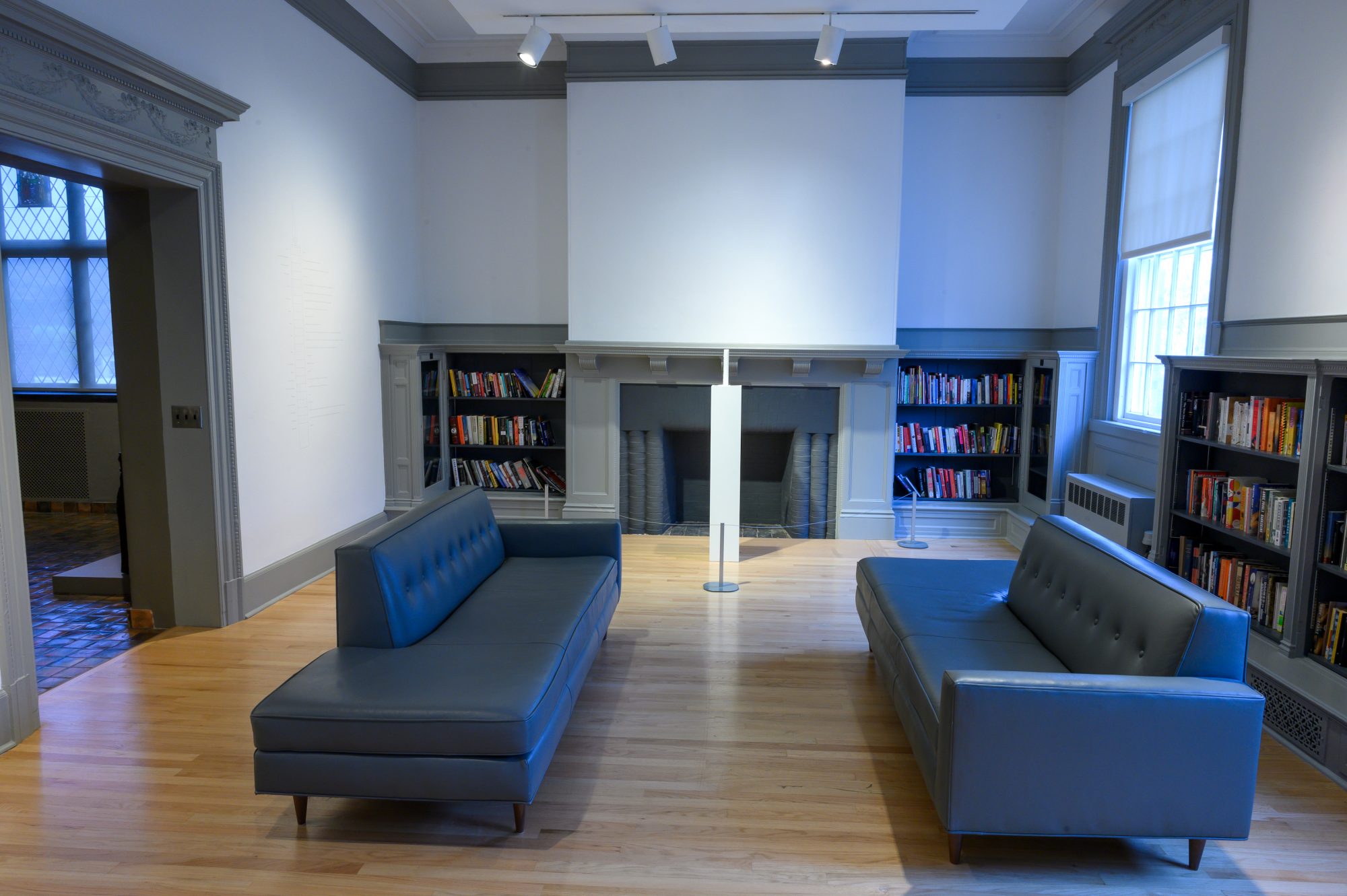 Reading_Room_Candle_7